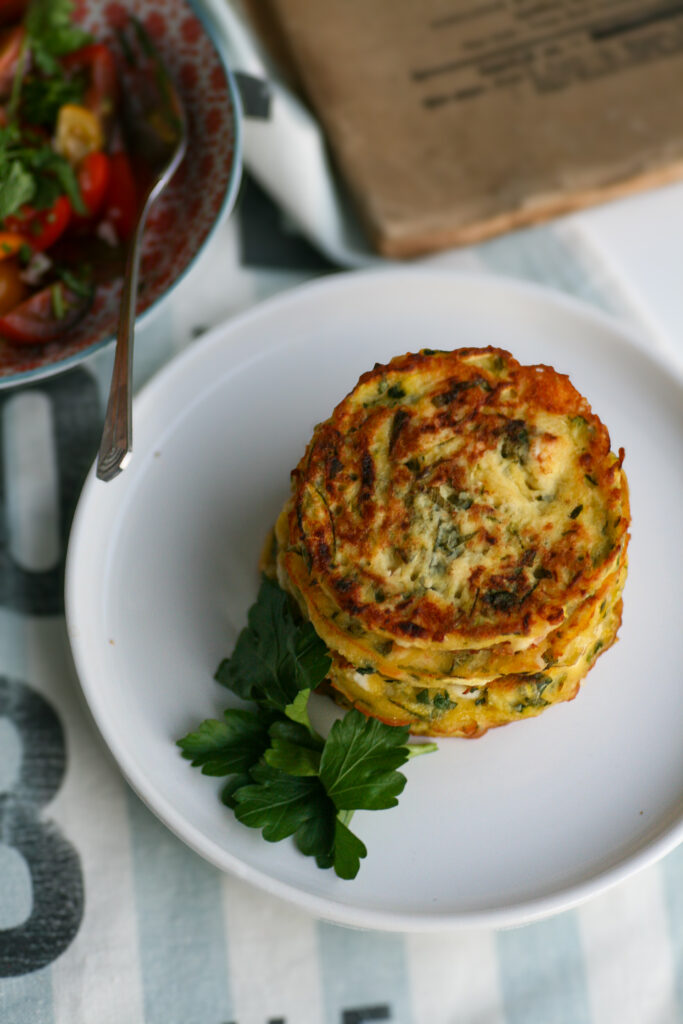 Zucchettipuffer mit Feta