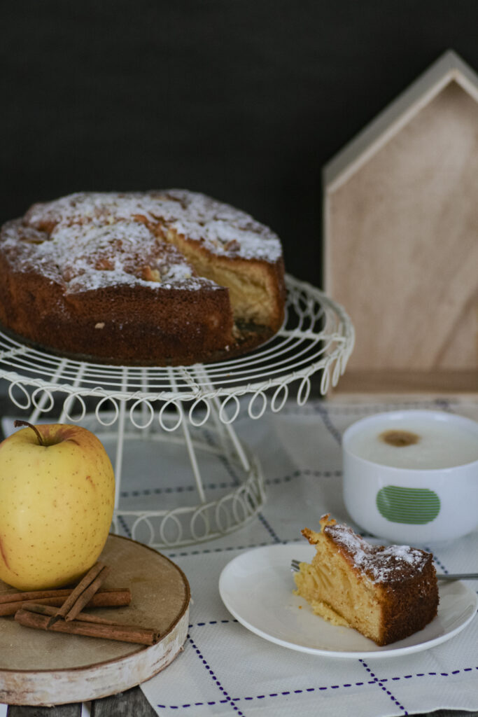 Fyriskaka — schwedischer Apfelkuchen
