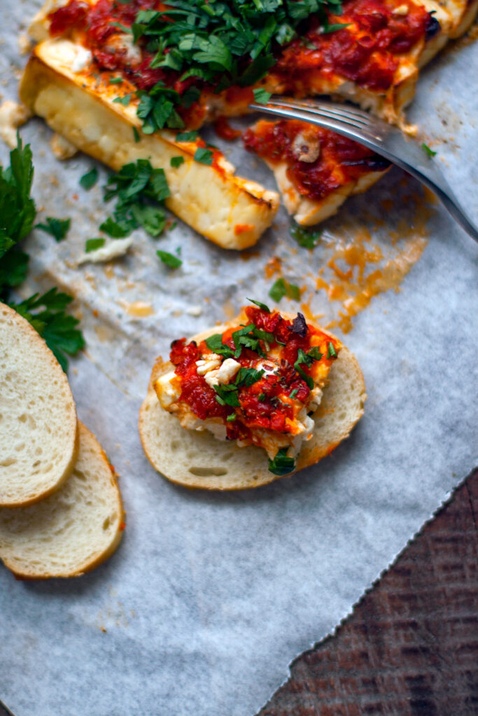 Gebackener Feta mit Ajvar